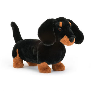 I am small Freddie Sausage Dog